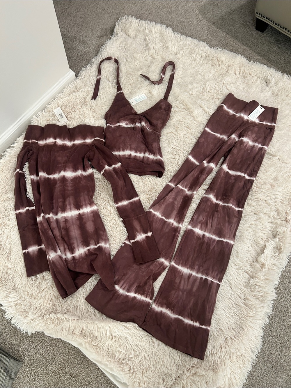 Frankie's Bikinis Maroon and White Tie-Dye 3-Piece Lounge Set